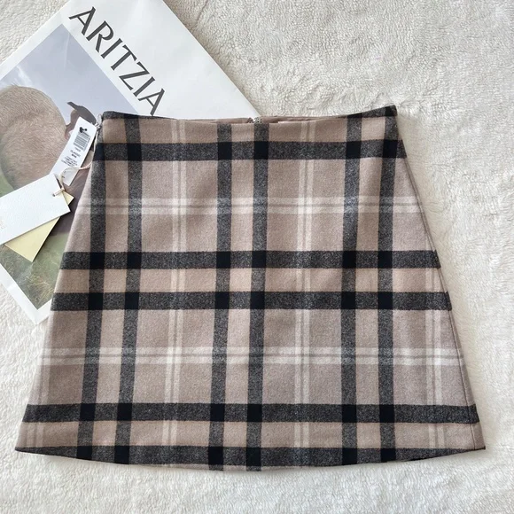 ARITZIA Wilfred Classic Wool A-line Mini Skirt - Picture 6 of 8